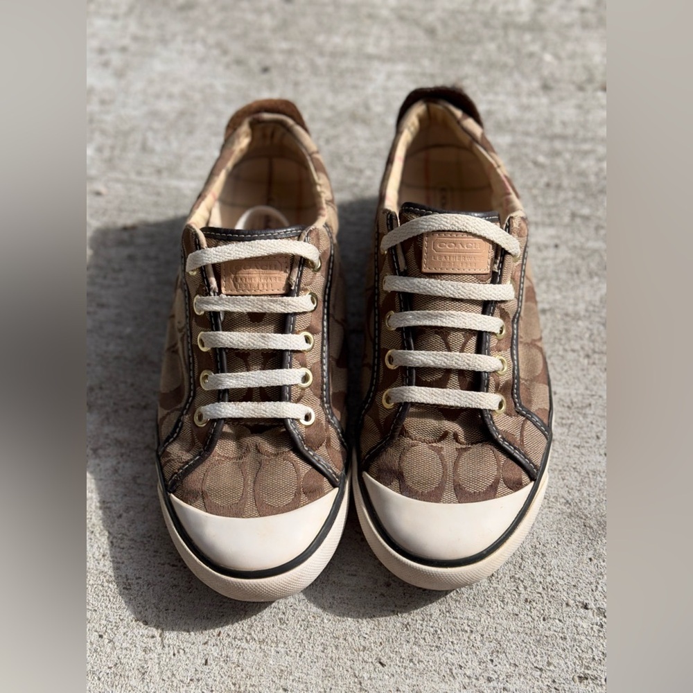 Coach Brown Signature Canvas Low-Top Sneakers with Cream Accents
